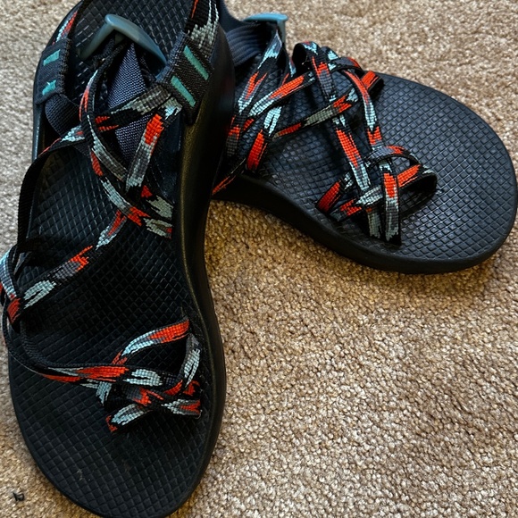7.5W Chaco Adjustable Strap Sandals - Picture 2 of 5